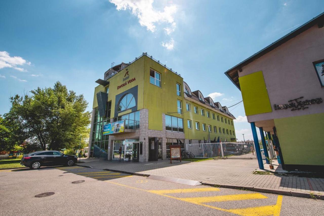 Hotel And Park Divoka Voda Bratislava Ngoại thất bức ảnh