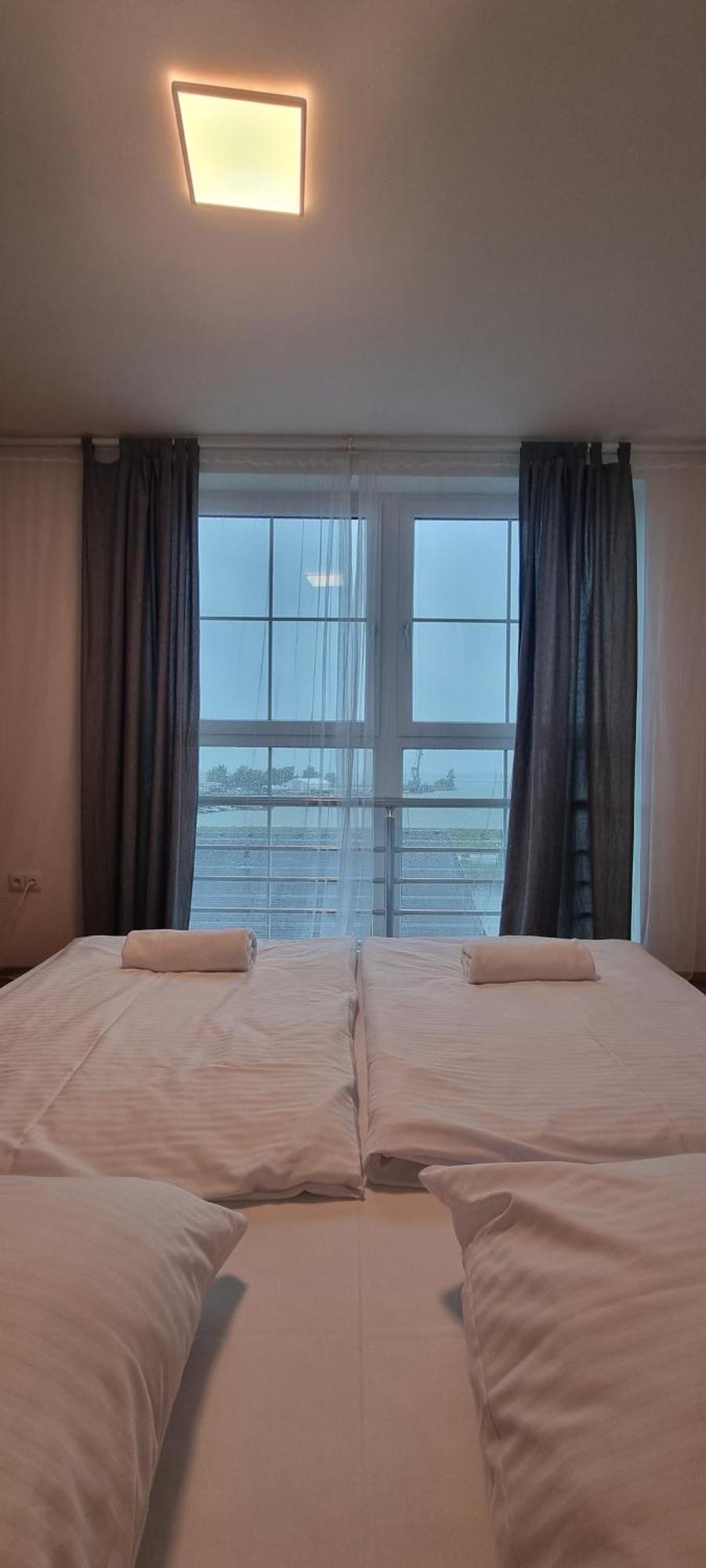 Hotel And Park Divoka Voda Bratislava Ngoại thất bức ảnh