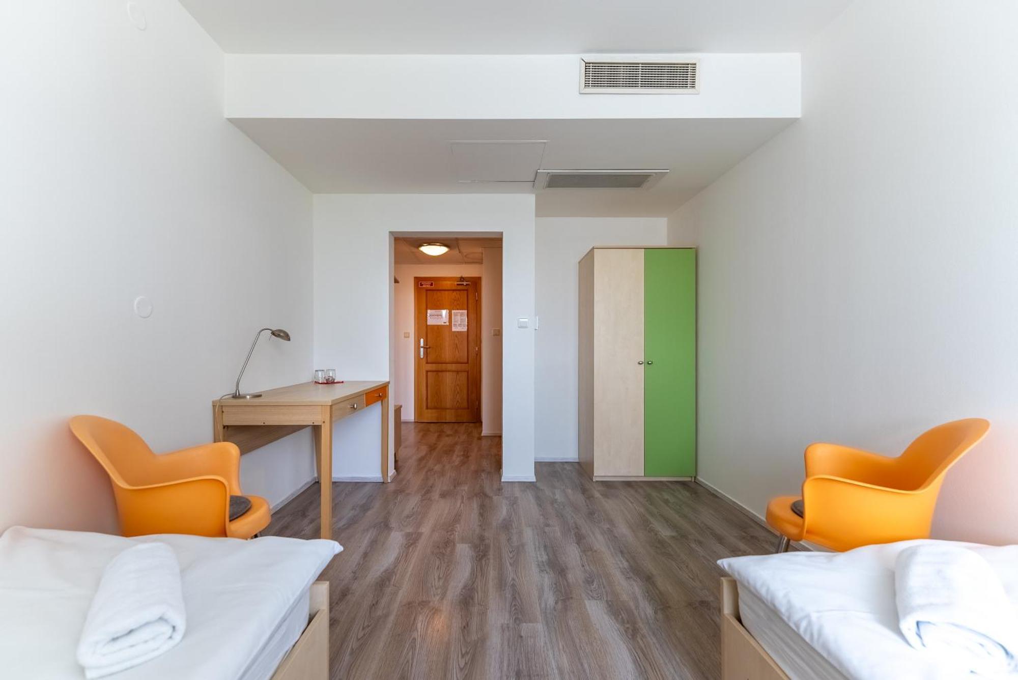 Hotel And Park Divoka Voda Bratislava Ngoại thất bức ảnh